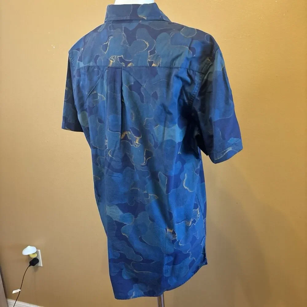 The North Face Men's Baytrail Shirt Medium Blue Camo Short Sleeve Button Up NWT